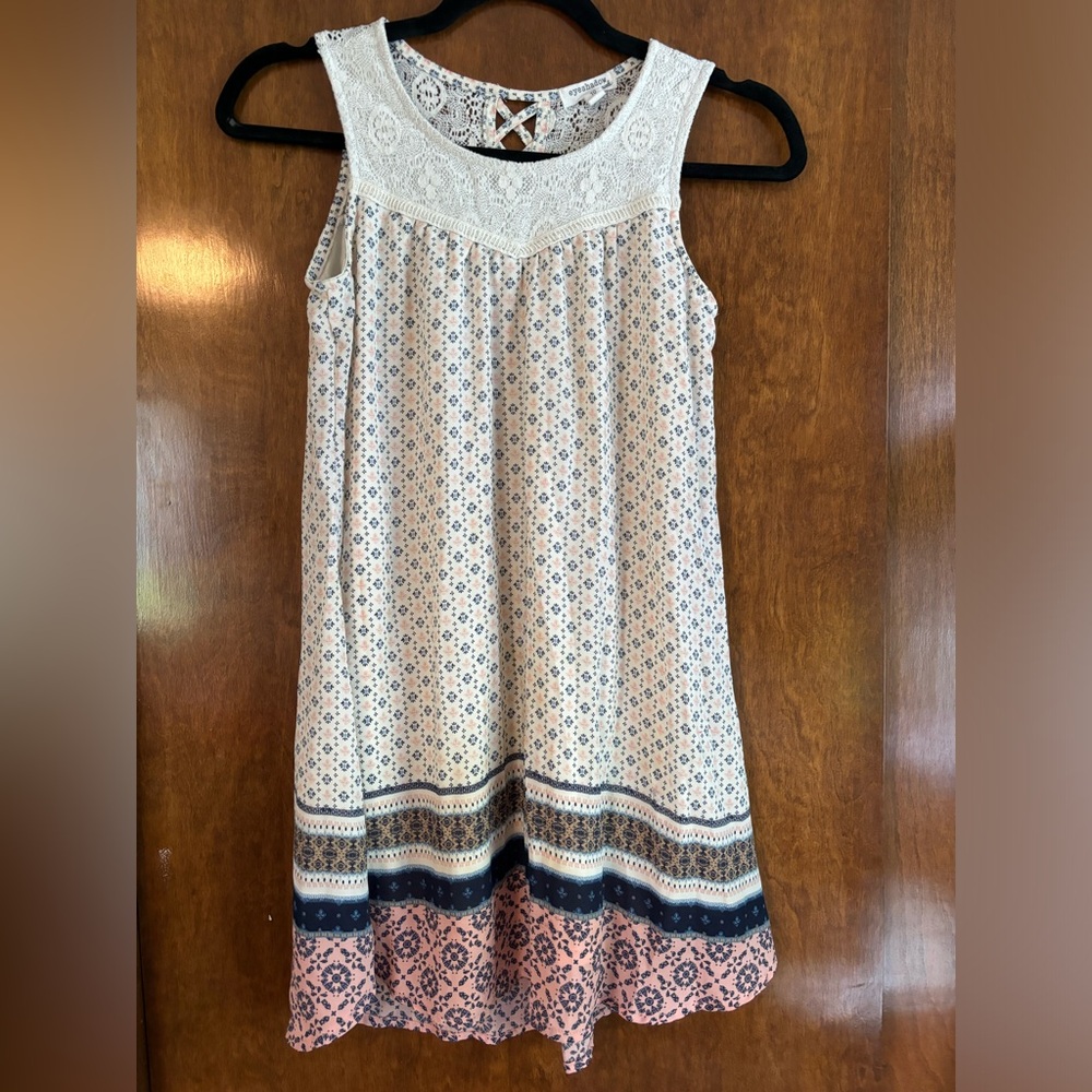 Eyeshadow dress
